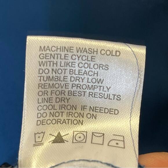 Cruel Denim, Button Up Shirt. Size XXL. Cool Tie Sleeve Cuffs. Excellent cond! - Picture 5 of 6